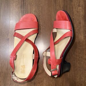 SAS Nouveau Red Leather Walking Sandals 6.5M Strappy Comfort Heels Made in USA